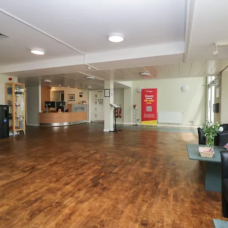 Jubilee First-Floor Single Bedroom