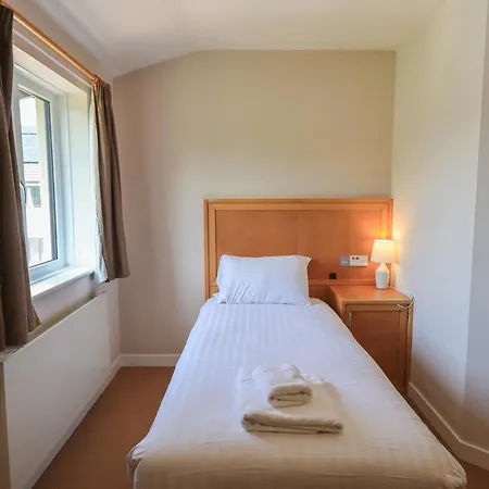 Jubilee First-Floor Single Bedroom * Penrith